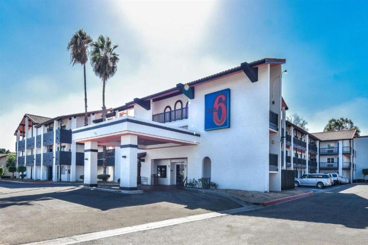 Motel 6 Ontario Ca Convention Center Airport المظهر الخارجي الصورة