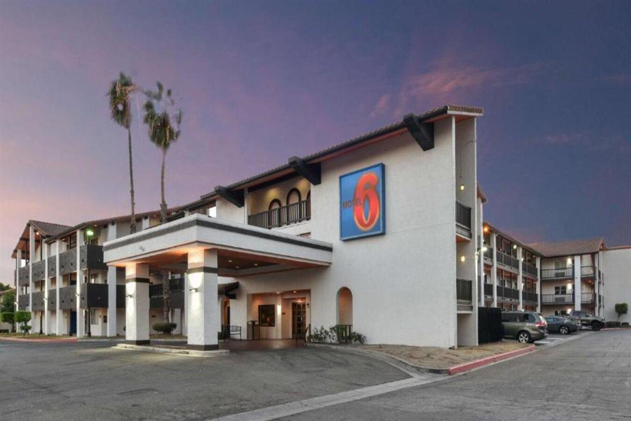 Motel 6 Ontario Ca Convention Center Airport المظهر الخارجي الصورة
