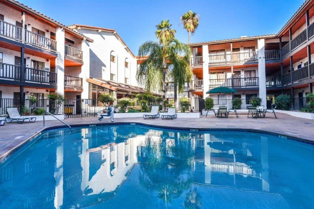 Motel 6 Ontario Ca Convention Center Airport المظهر الخارجي الصورة