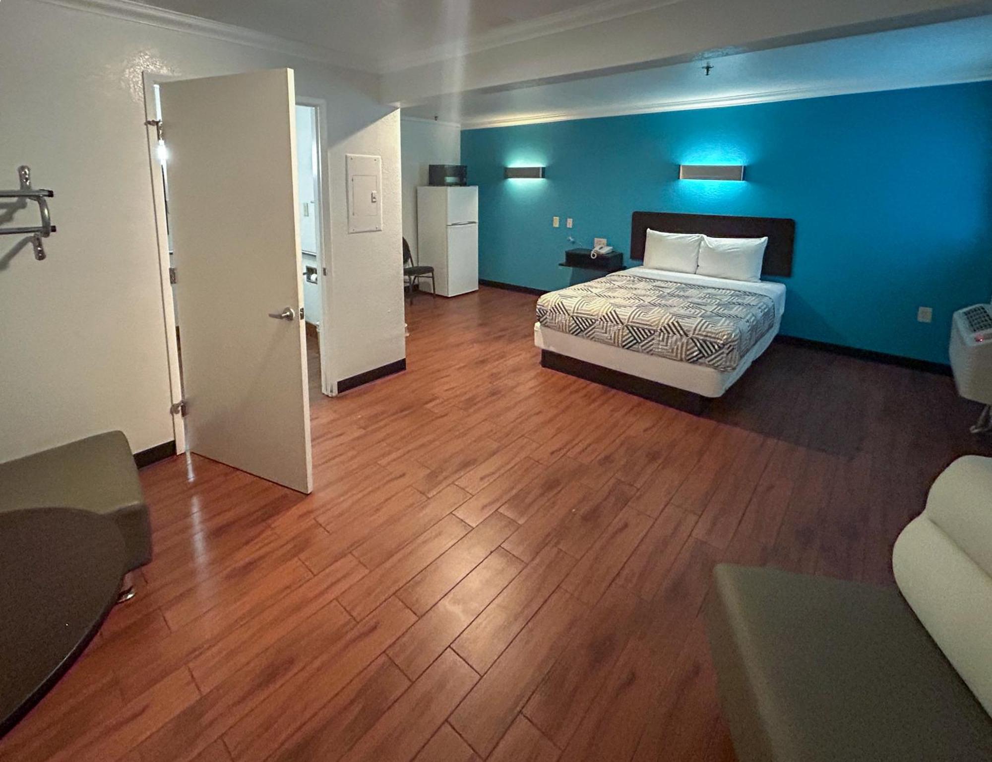 Motel 6 Ontario Ca Convention Center Airport المظهر الخارجي الصورة