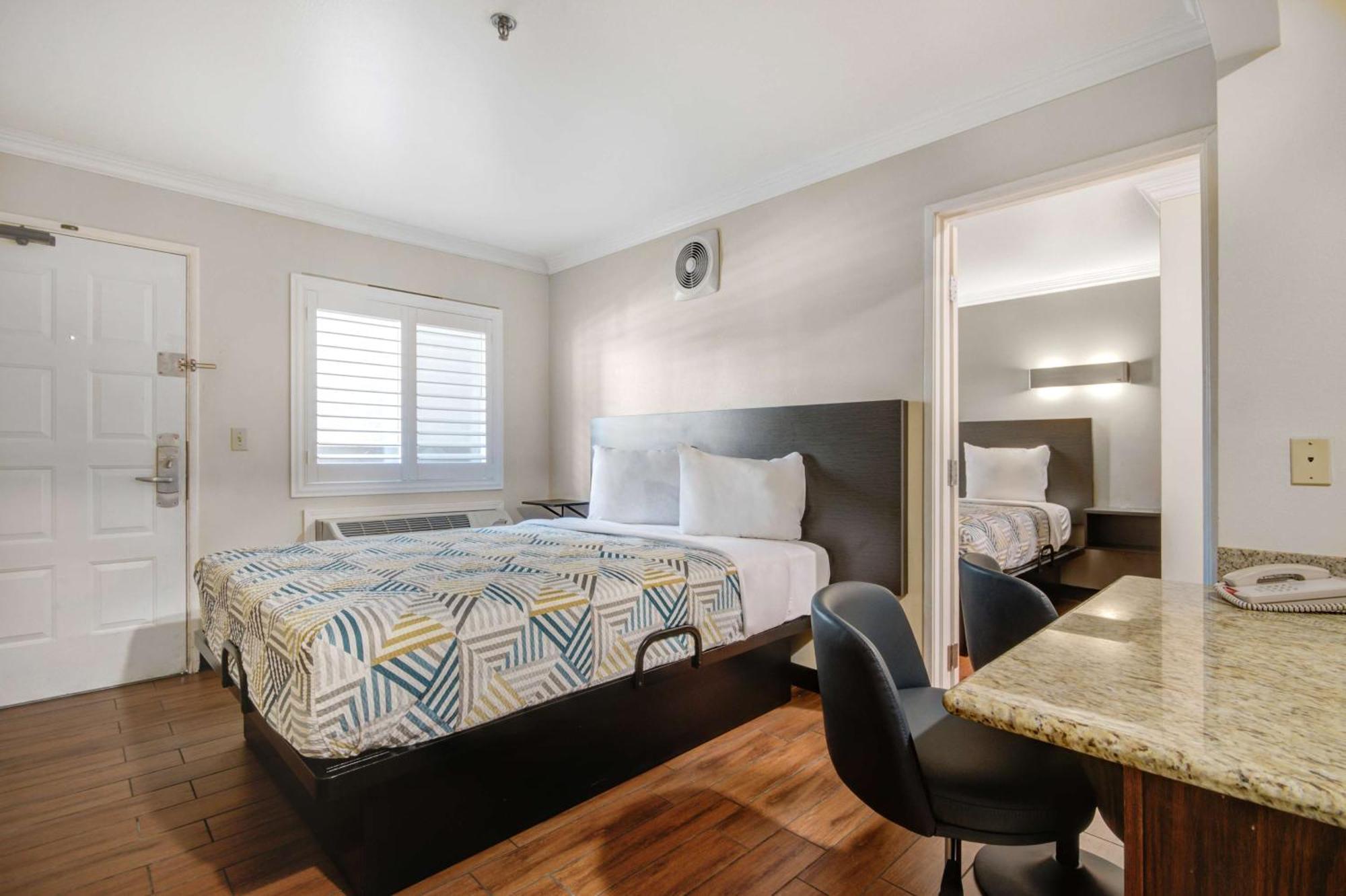 Motel 6 Ontario Ca Convention Center Airport المظهر الخارجي الصورة
