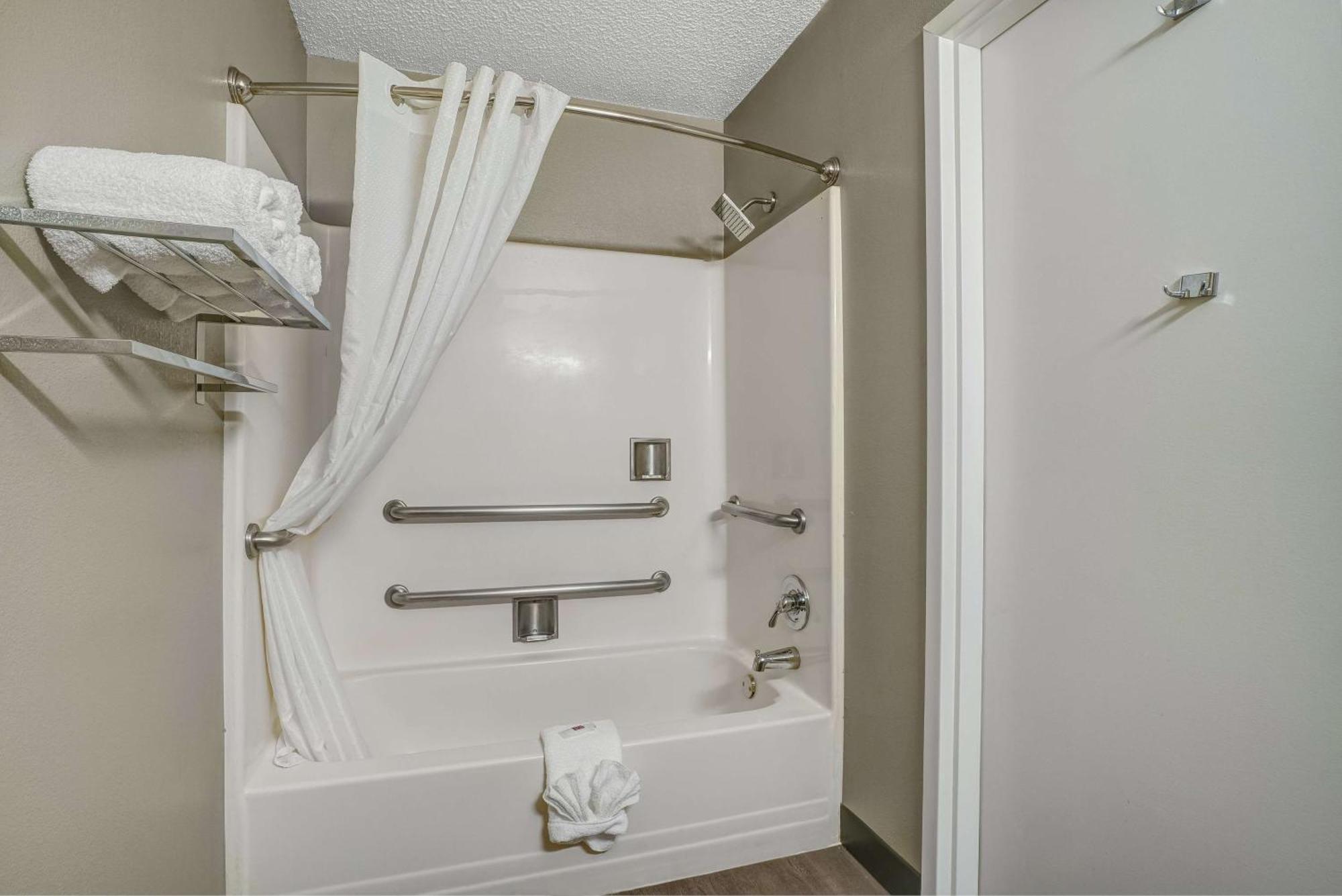 Motel 6 Ontario Ca Convention Center Airport المظهر الخارجي الصورة